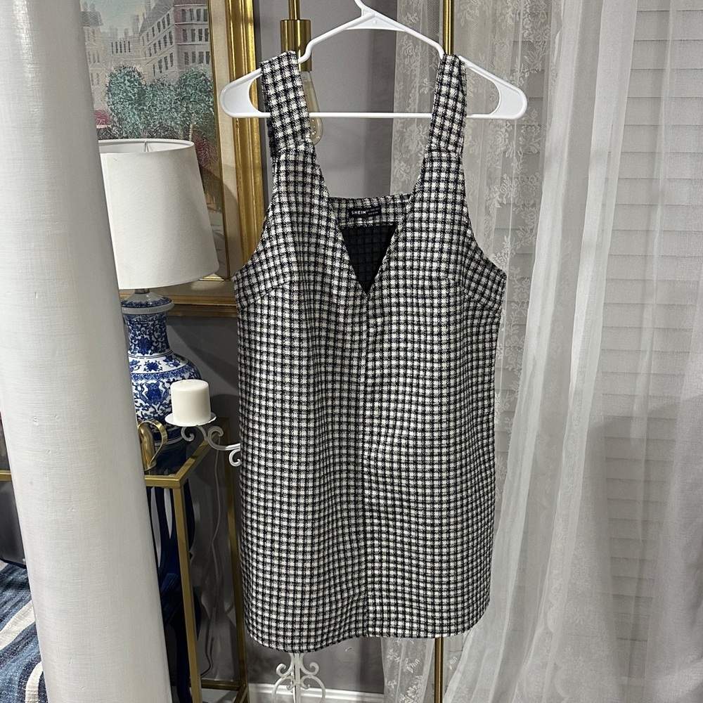 SHEIN Monochrome Houndstooth Pattern Top